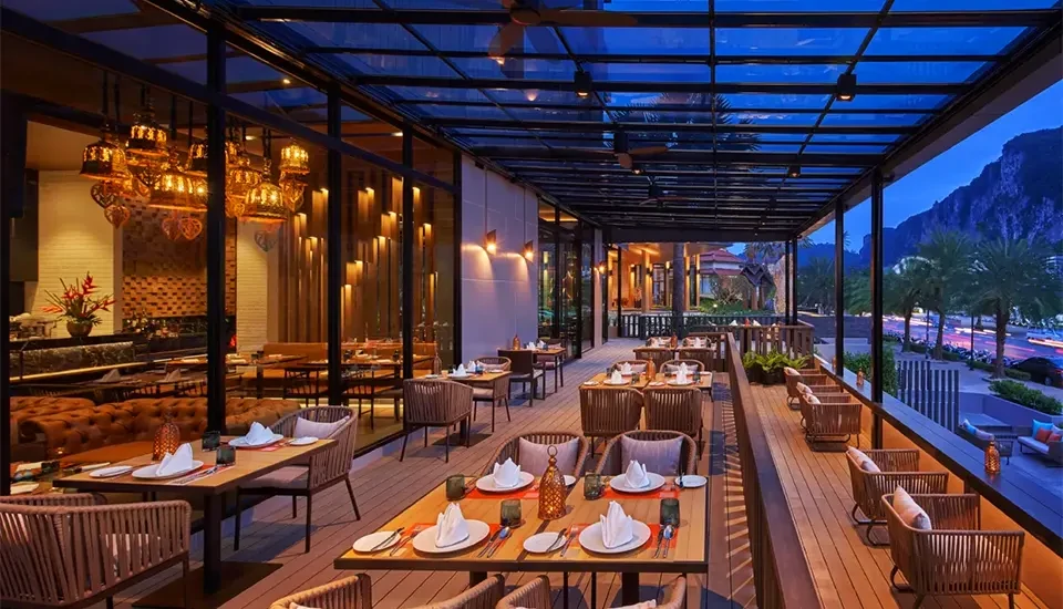 هتل هالیدی این ریزورت کرابی